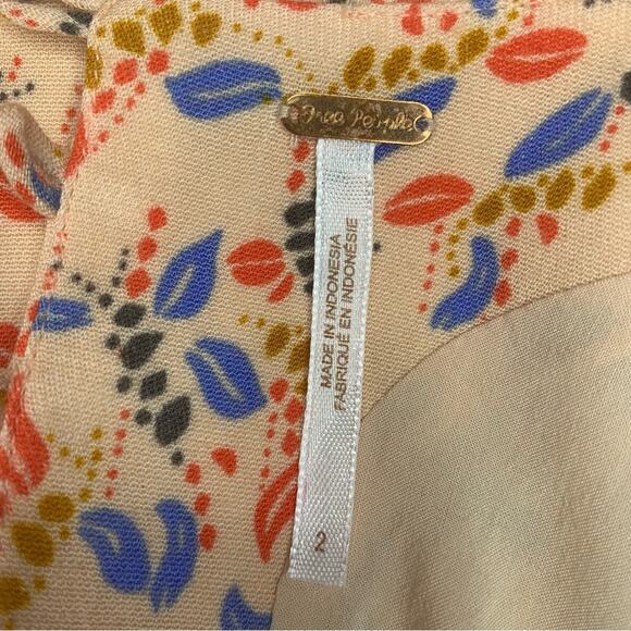 Free People Meet Virginia Romper V-Neck Size 2 Pockets Floral Print - Picture 15 of 15